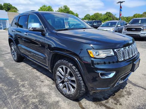 Used 2017 Jeep Grand Cherokee Overland AWD/4WD image 3