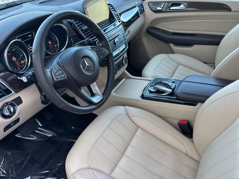 Used 2017 Mercedes-Benz GLS 450 4MATIC image 10