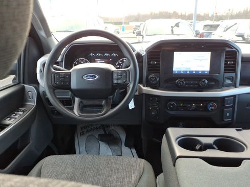 Used 2023 Ford F150 XLT w/ Trailer Tow Package image 8