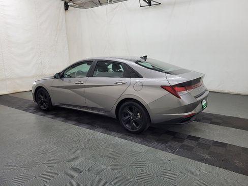 Used 2023 Hyundai Elantra SEL w/ Cargo Package image 3