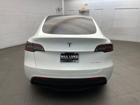 Used 2023 Tesla Model Y Long Range AWD/4WD image 6
