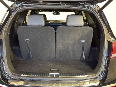 Used 2019 Kia Sorento SX image 10