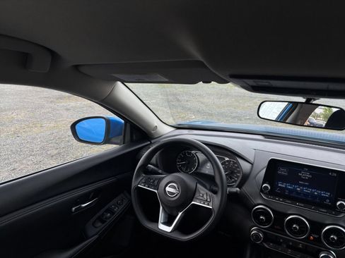 Used 2025 Nissan Sentra SV FWD image 29