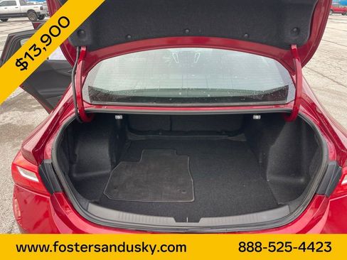 Used 2017 Chevrolet Malibu LT image 18