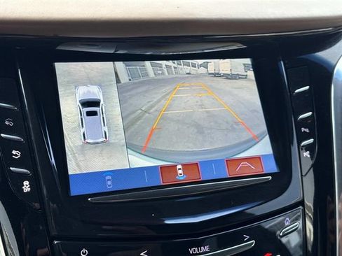 Used 2018 Cadillac Escalade Platinum image 30