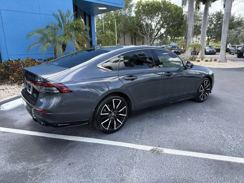 Used 2023 Honda Accord Touring image 8