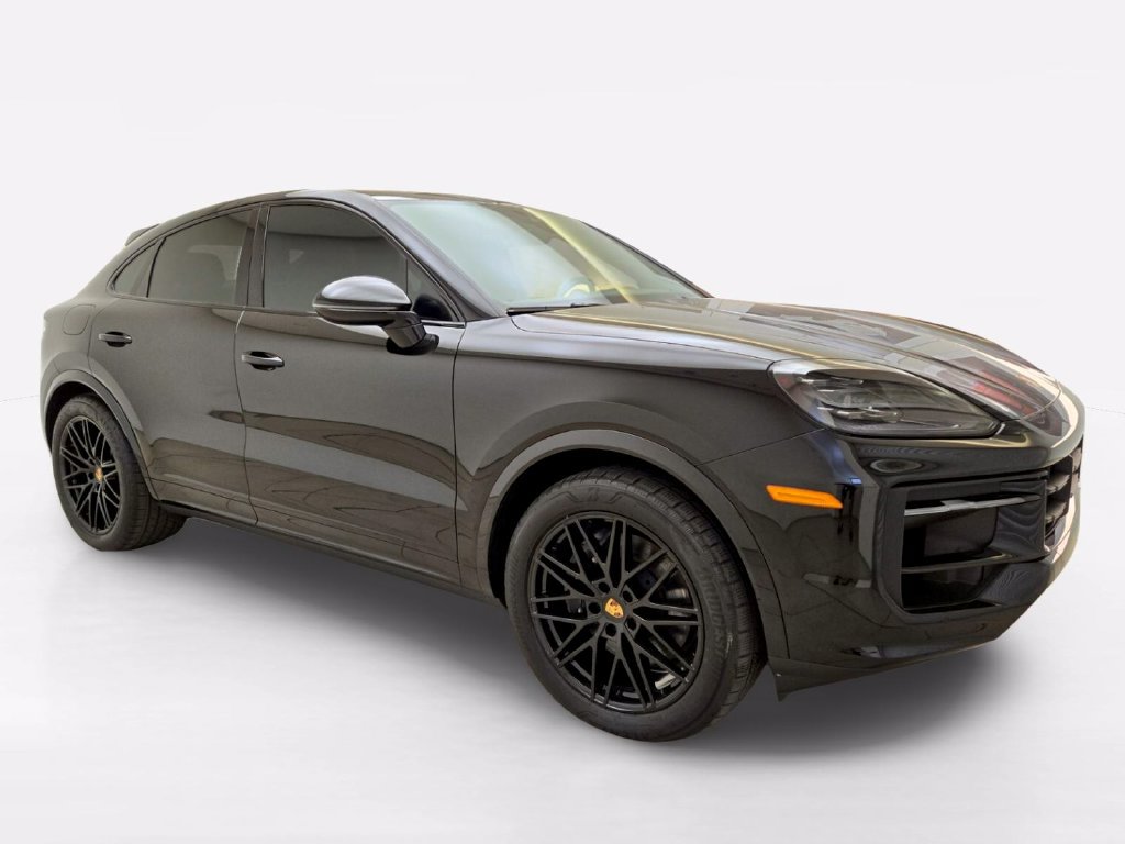 Used 2024 Porsche Cayenne Coupe AWD/4WD image 3