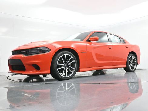 Used 2021 Dodge Charger R/T w/ Plus Group RWD image 39