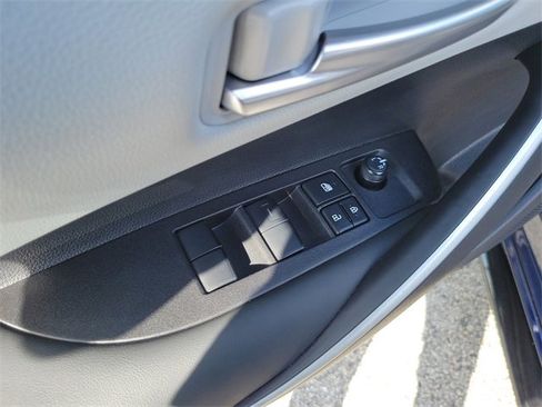 Used 2025 Toyota Corolla SE image 13
