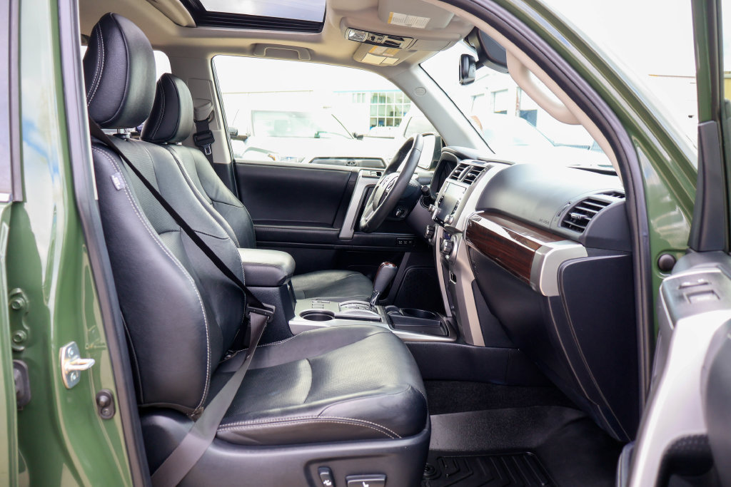 Used 2022 Toyota 4Runner Limited RWD image 10