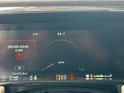 Used 2019 Lincoln Navigator Reserve image 22