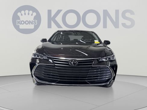 Used 2022 Toyota Avalon XLE FWD image 4