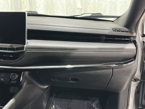 Used 2022 Jeep Compass Altitude image 25