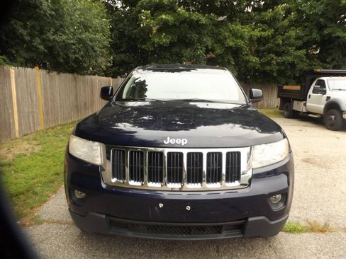 Used 2012 Jeep Grand Cherokee Laredo AWD/4WD image 10
