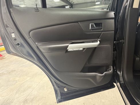 Used 2013 Ford Edge SEL image 20