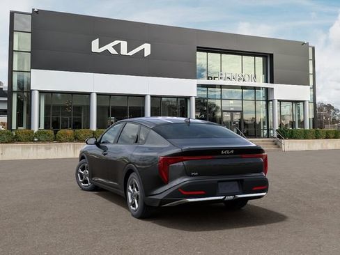 New 2026 Kia K4 FWD image 5