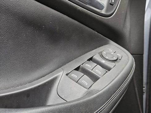 Used 2021 Buick Encore GX Select image 9