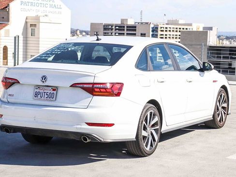 Used 2019 Volkswagen Jetta GLI image 4