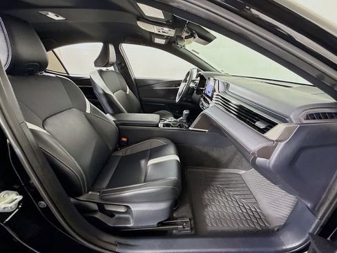 Certified 2025 Toyota Camry SE image 25