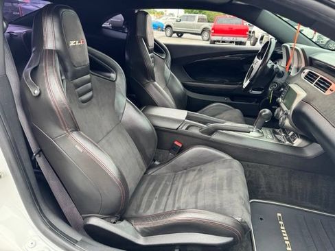 Used 2015 Chevrolet Camaro ZL1 RWD image 12