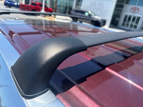 Certified 2018 Toyota Highlander XLE AWD/4WD image 9