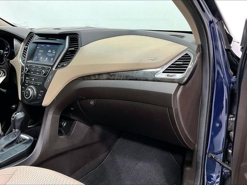 Used 2017 Hyundai Santa Fe Sport image 19