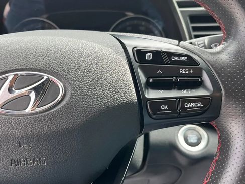 Used 2017 Hyundai Elantra Sport image 16
