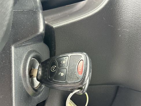 Used 2016 Jeep Patriot Latitude AWD/4WD image 27