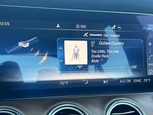 Used 2019 Mercedes-Benz E 300 image 22