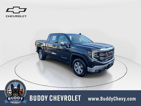 Used 2023 GMC Sierra 1500 SLT w/ X31 Off-Road Package AWD/4WD image 2
