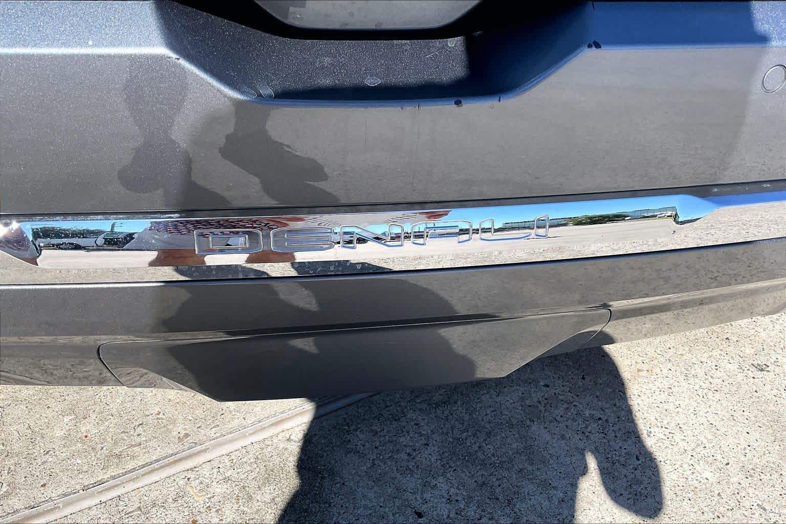 Used 2021 GMC Acadia Denali FWD image 10