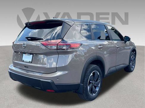 Used 2025 Nissan Rogue SV FWD image 23