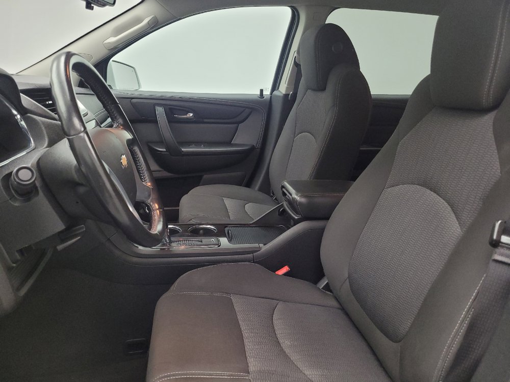 Used 2017 Chevrolet Traverse LT FWD image 17