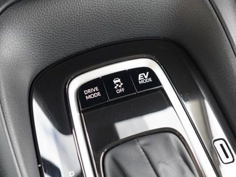 Certified 2026 Toyota Corolla LE image 28