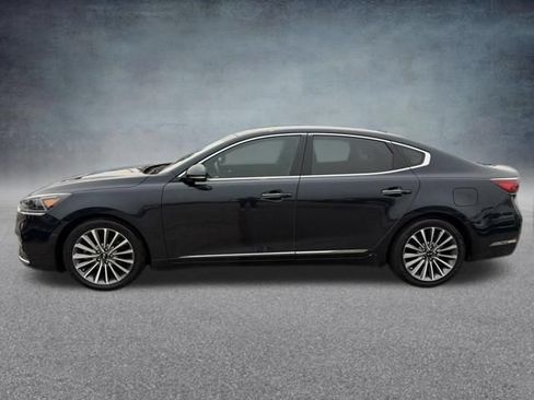 Used 2017 Kia Cadenza Premium FWD image 11