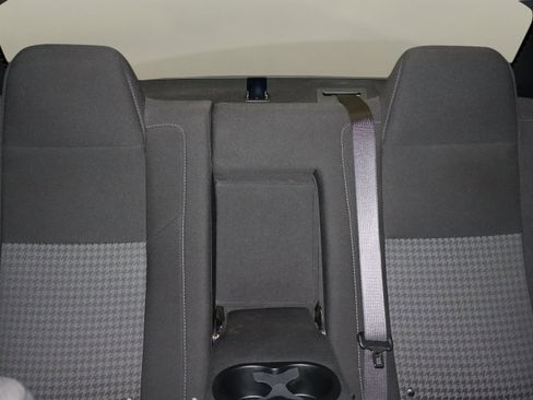 Used 2021 Dodge Challenger GT image 30