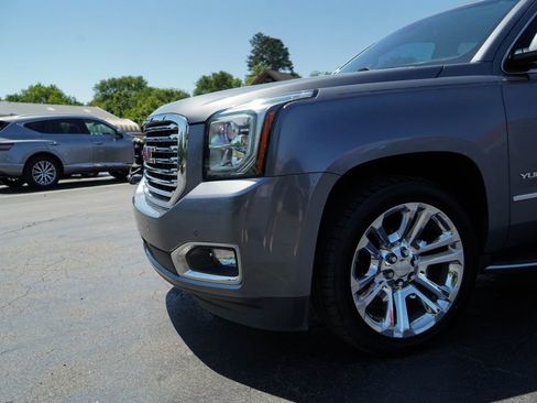 Used 2020 GMC Yukon SLT w/ Premium Edition RWD image 17