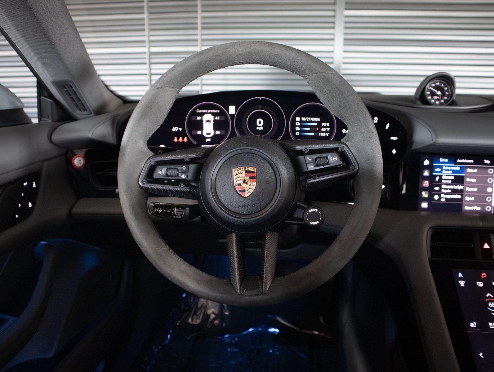 Certified 2023 Porsche Taycan 4S AWD/4WD image 15