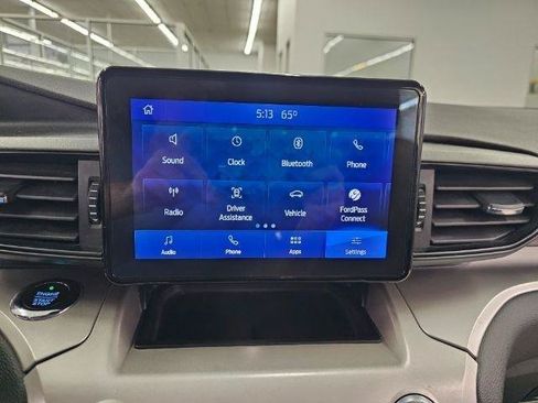 Used 2020 Ford Explorer XLT AWD/4WD image 24