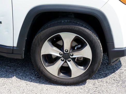 Used 2020 Jeep Compass Latitude image 6
