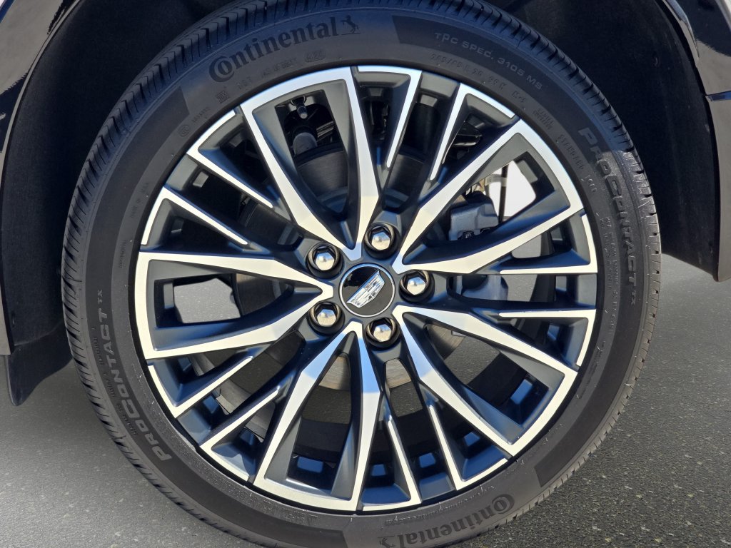 Used 2025 Cadillac XT4 Sport FWD image 36