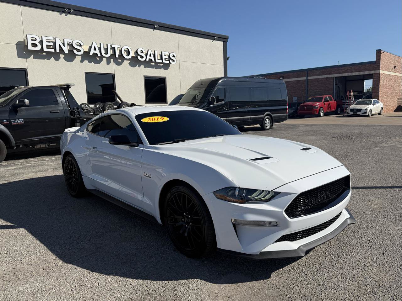 Used 2019 Ford Mustang GT Premium RWD image 4