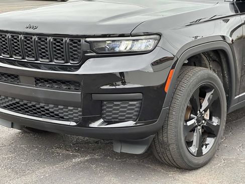 Used 2023 Jeep Grand Cherokee L Laredo AWD/4WD image 8