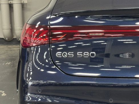 Certified 2023 Mercedes-Benz EQS 580 4MATIC Sedan image 12