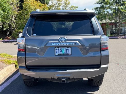 Used 2016 Toyota 4Runner SR5 Premium AWD/4WD image 6
