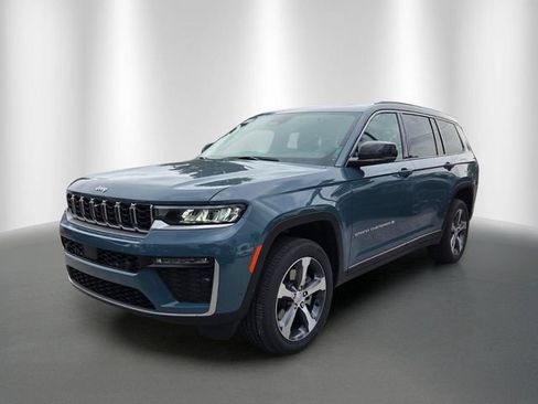 New 2026 Jeep Grand Cherokee L Limited AWD/4WD image 2