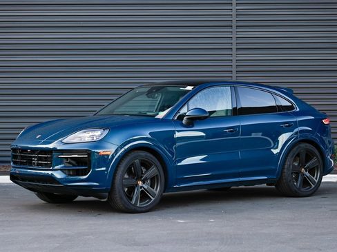 New 2025 Porsche Cayenne Coupe image 1