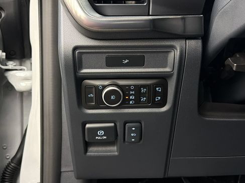 Used 2026 Ford F150 Lariat AWD/4WD image 24
