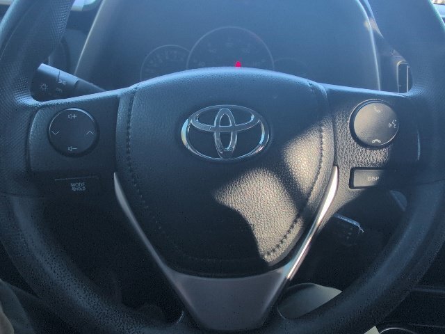 Used 2016 Toyota RAV4 LE AWD/4WD image 18