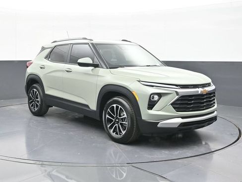 New 2026 Chevrolet TrailBlazer LT w/ Convenience Package FWD image 15